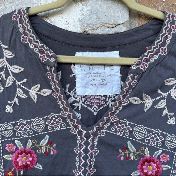Caite Embroidered Top Handmade with Heart - Picture 2 of 12